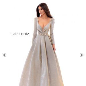 Evening Dress Tarik Ediz size 12 Silver/Gold